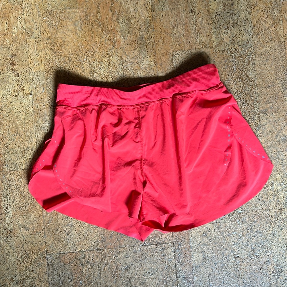 Lululemon Find Your Pace High Rise Lined Shorts - Love Red - 3”